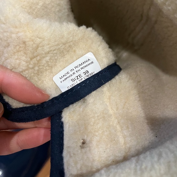 🎊closet closing. Beautiful elegant looking Pajar boots, great new condition - Picture 4 of 10